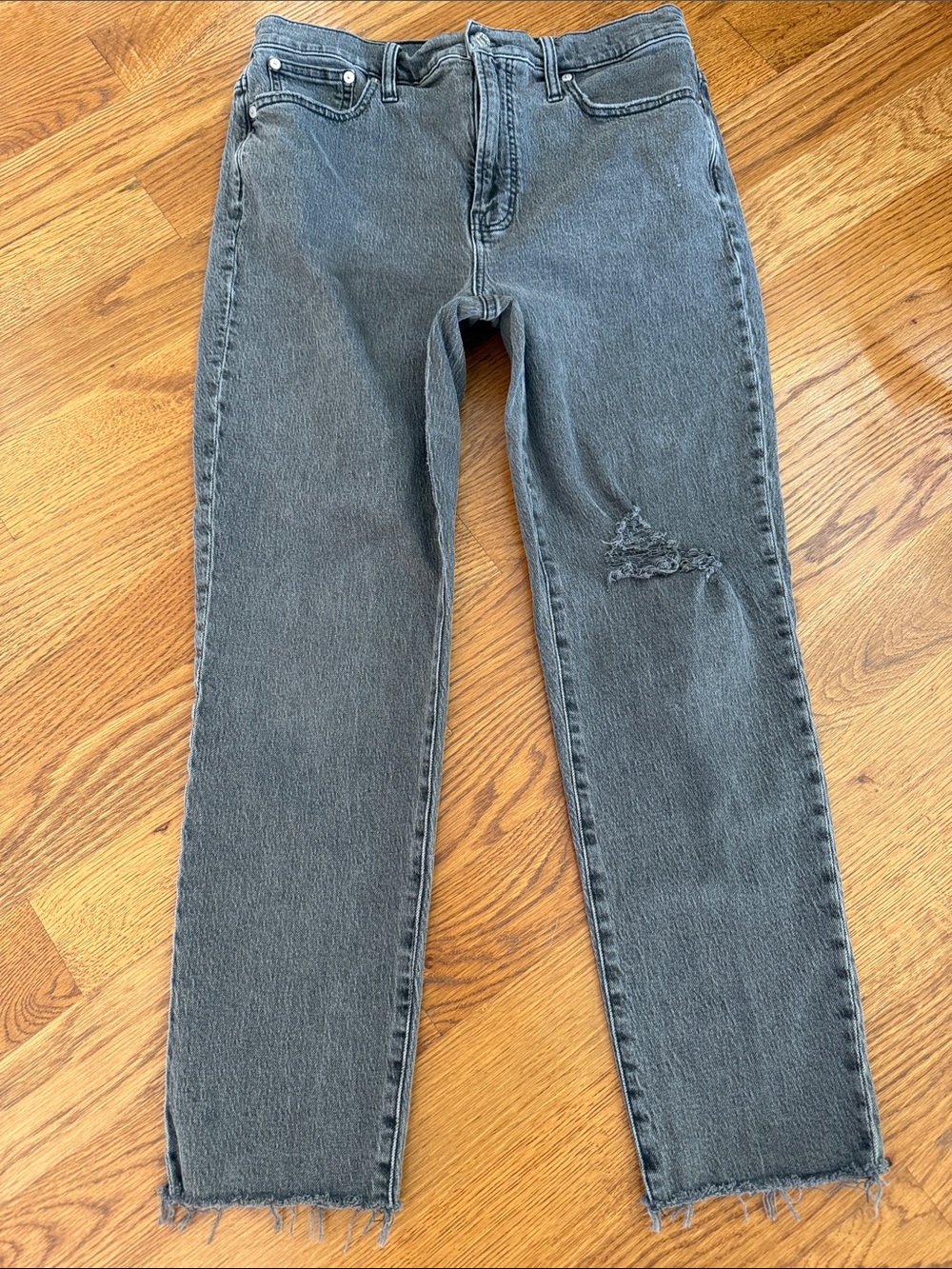 Madewell Perfect Vintage Jeans 30 Cosner Wash Knee Rip Raw Hem